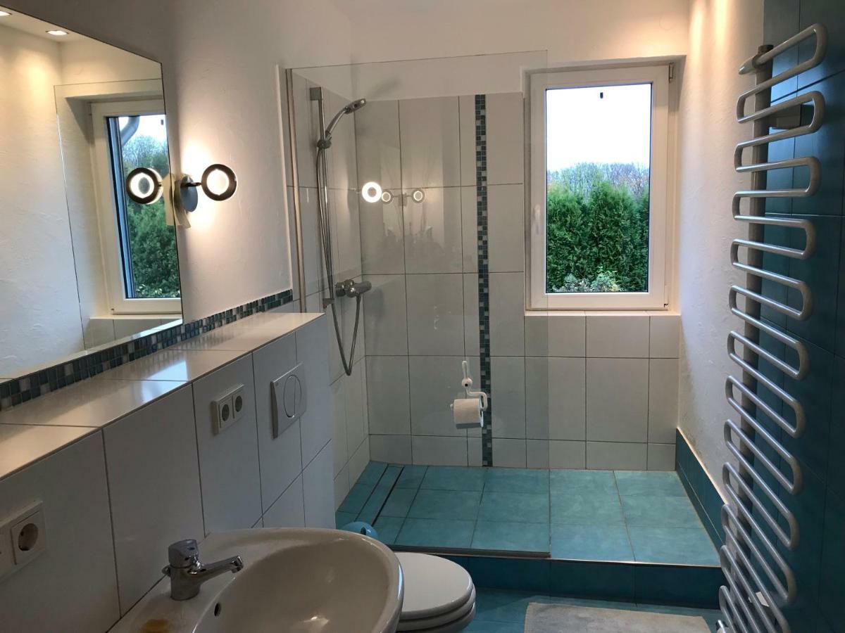 Apartamento Kleine Auszeit Mit Aussicht Velbert Toenisheide Exterior foto